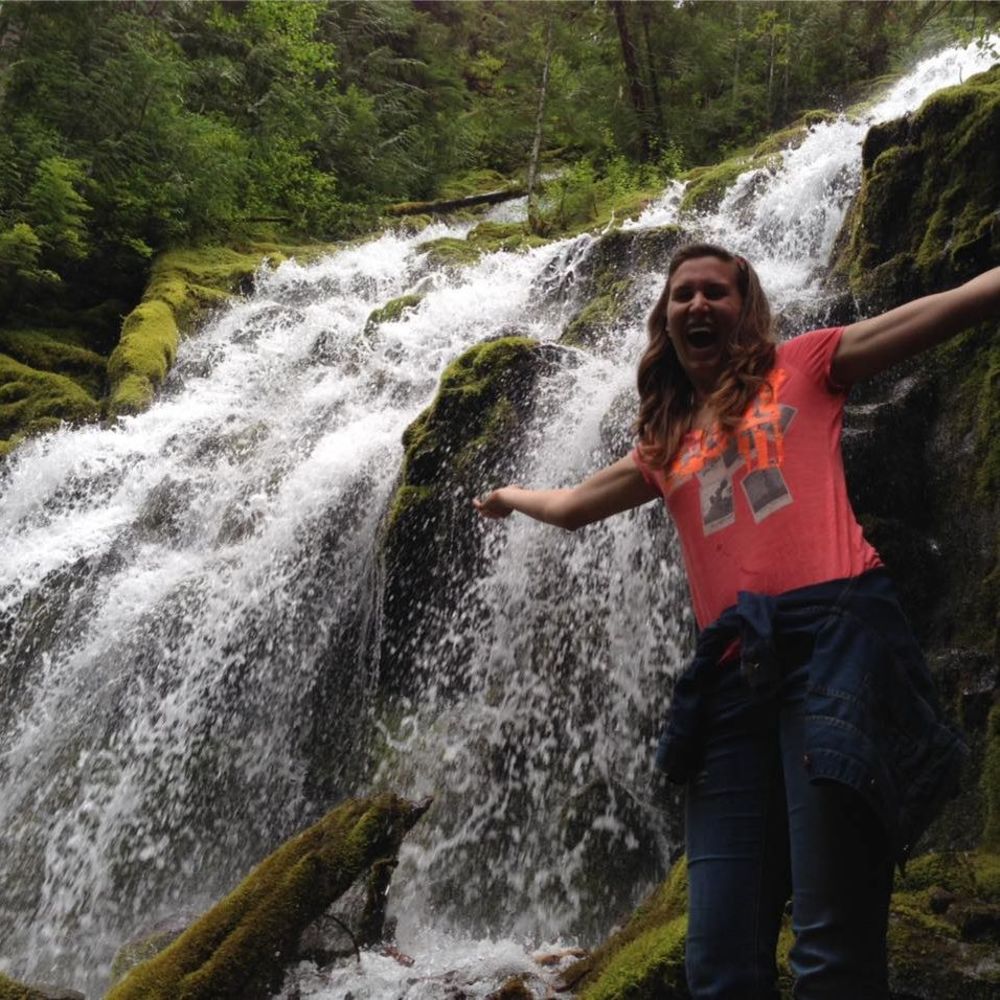 Meet your Posher, Christy